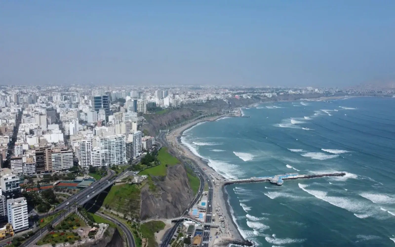 lima by anton-lukin-hvFOVjfz8Pw-unsplash (Medium)_incaexplorer